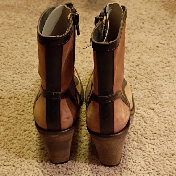 Free People Brown and Black Ankle Booties - Picture 5 of 6